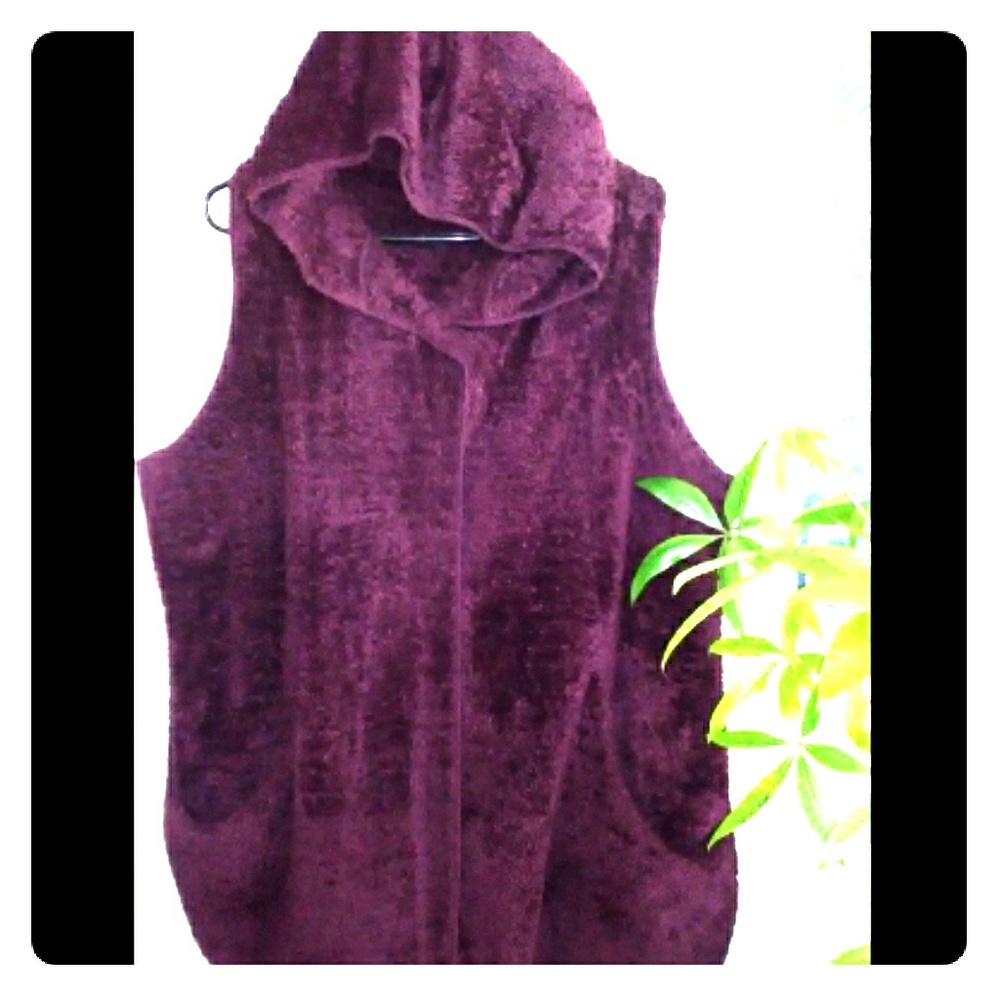 French Laundry Trendy Faux Fur Hooded Vest